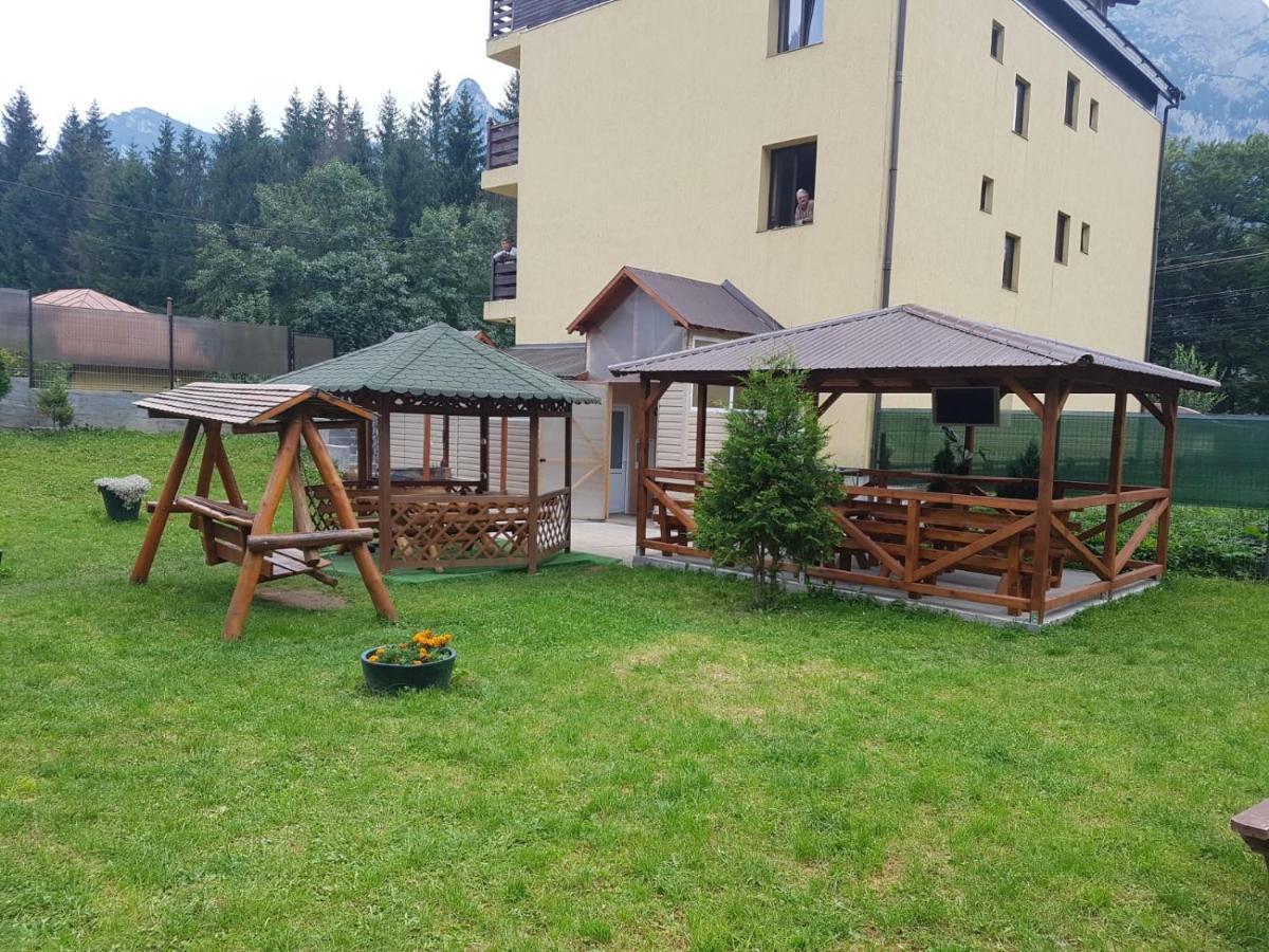 Pensiunea Clasic Buşteni Zewnętrze zdjęcie
